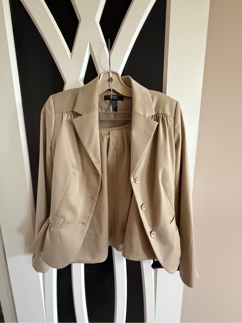Victoria Secret Le Suit Beige Tailored Women's Blazer Jacket